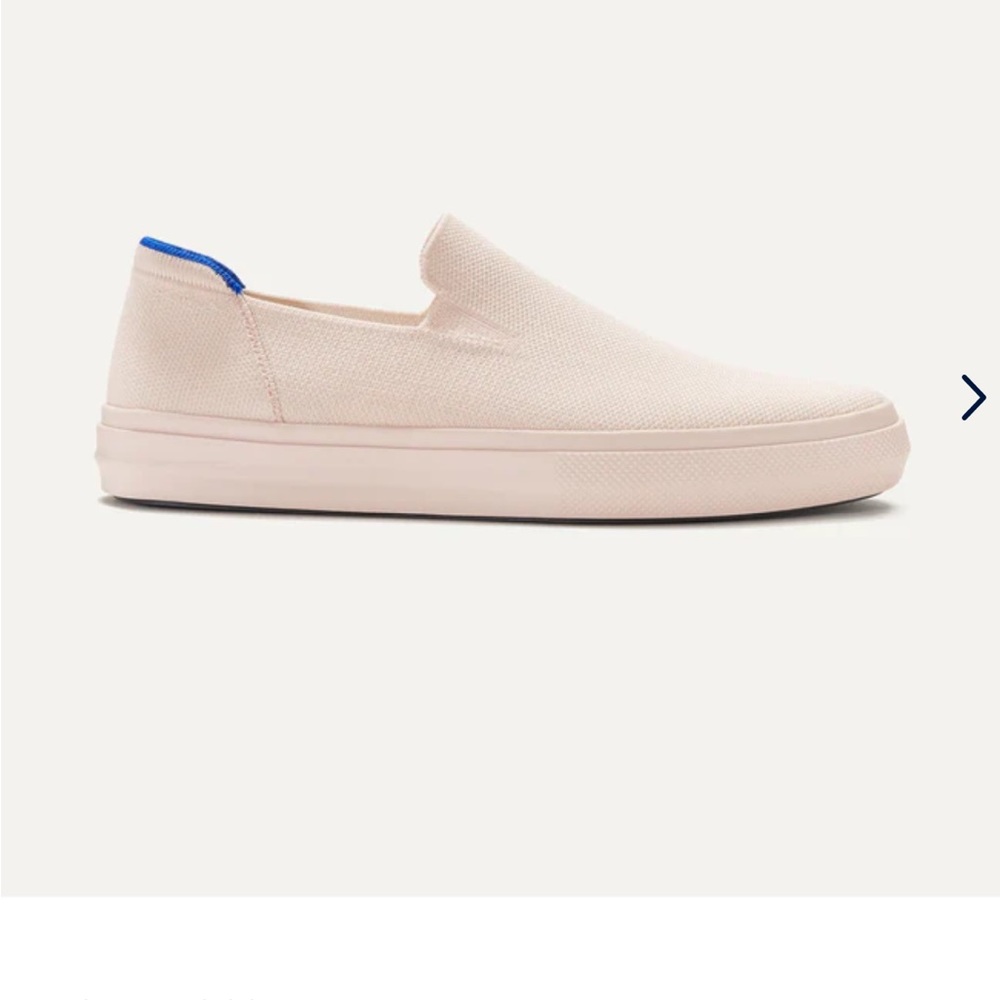 Brand new with box ( just bought) Comfortable everyday sneakers.